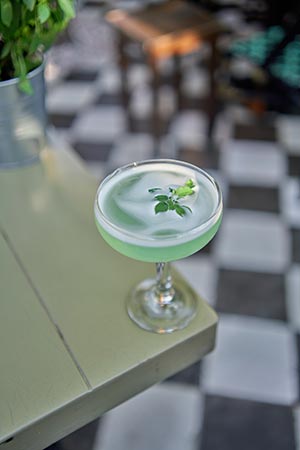 Yellow Κατάλογος Cocktails ποτών Κρασιών Yellow Κατάλογος Cocktails ποτών Κρασιών